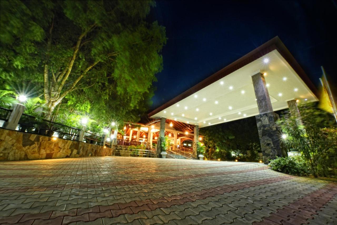 Hotel Centauria Wild Udawalawe Exteriér fotografie