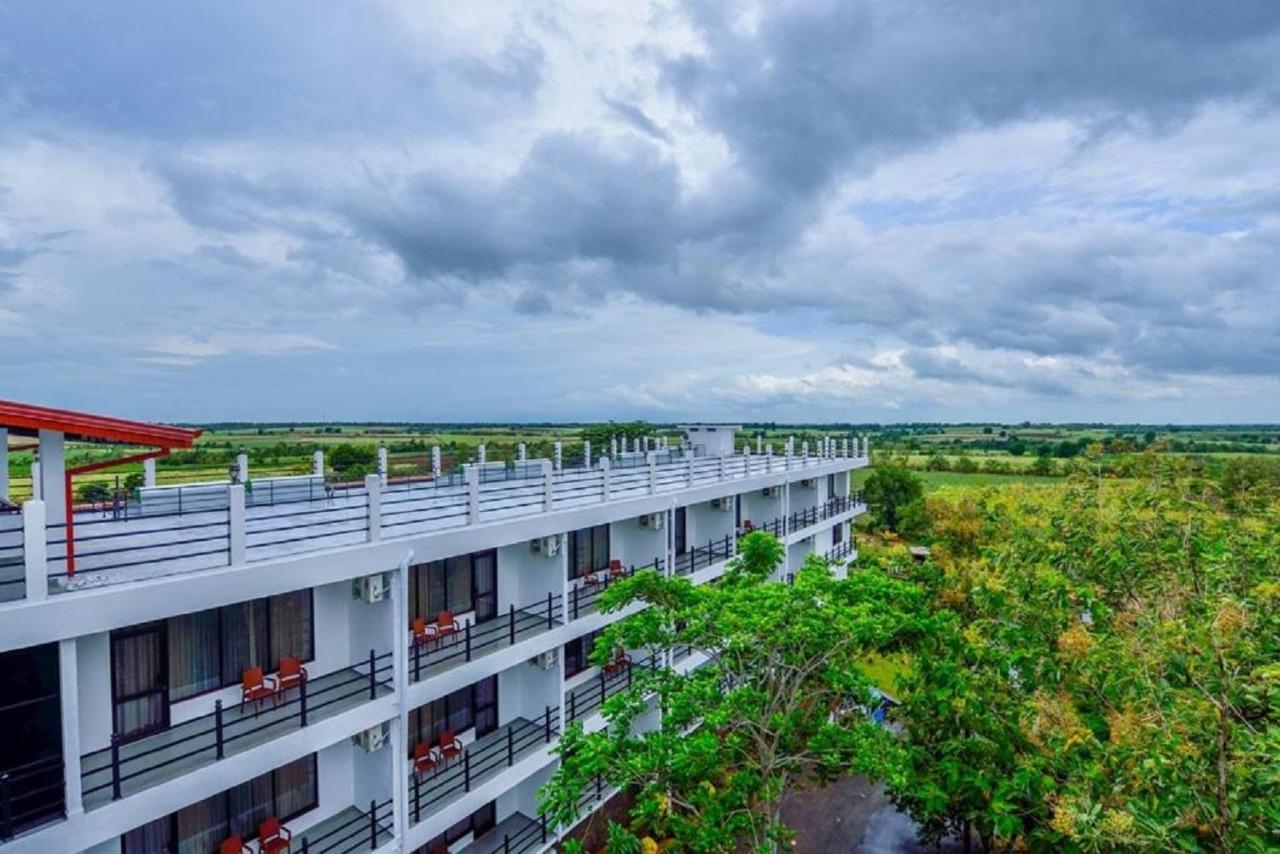 Hotel Centauria Wild Udawalawe Exteriér fotografie