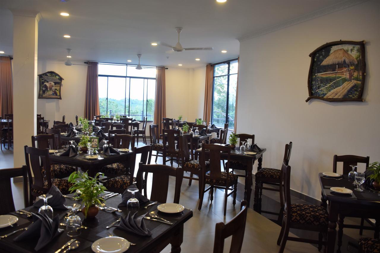 Hotel Centauria Wild Udawalawe Exteriér fotografie